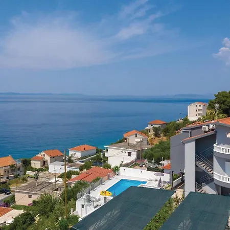 With Sea View I Lejlighed